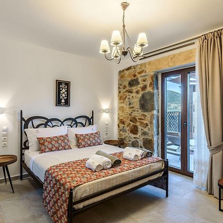 Minos Country Living Apartments Agriles エクステリア 写真