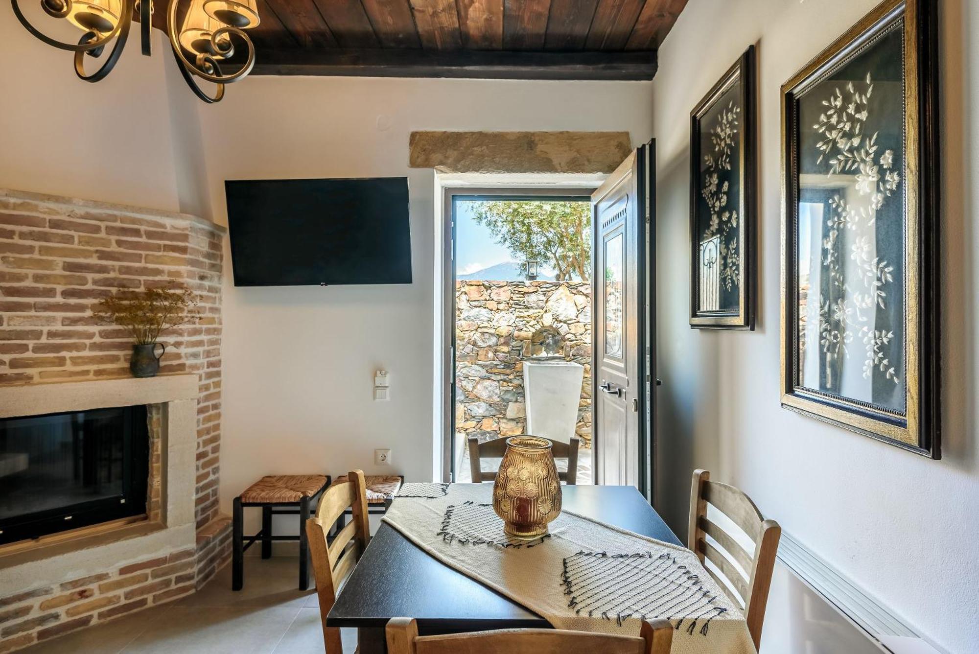 Minos Country Living Apartments Agriles エクステリア 写真