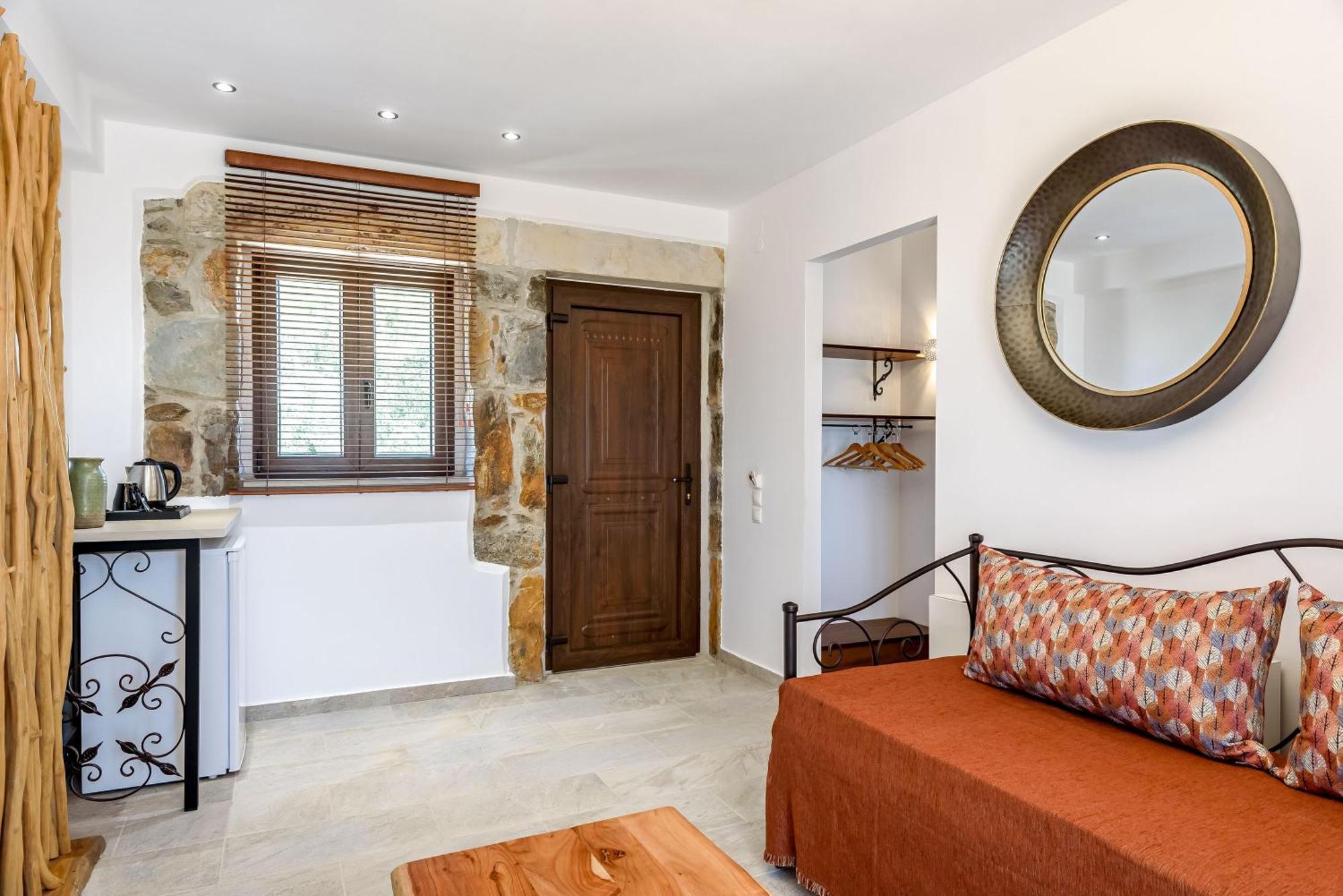 Minos Country Living Apartments Agriles エクステリア 写真