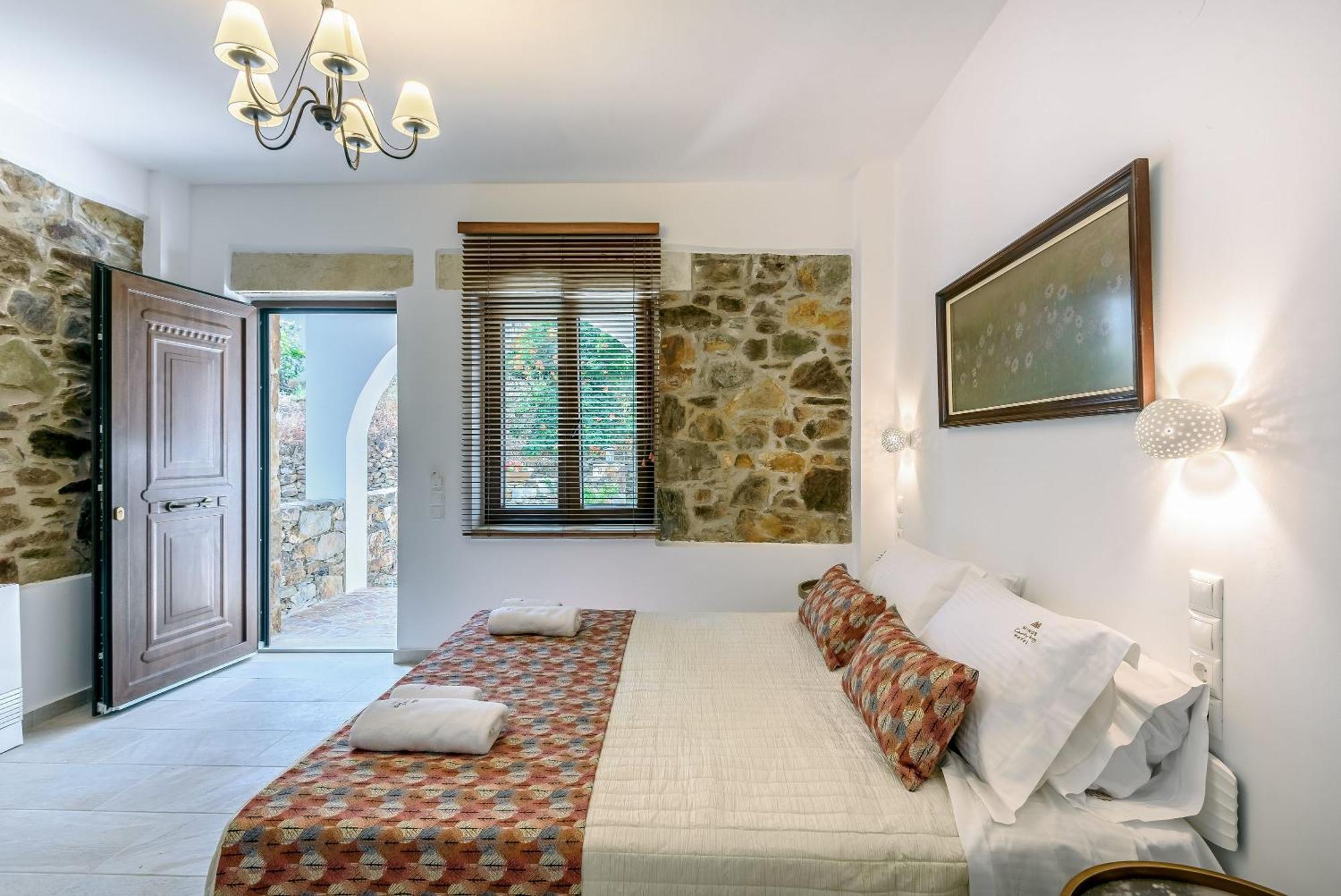Minos Country Living Apartments Agriles エクステリア 写真